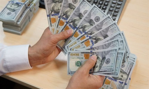 Dollar Surges in Global Market, Index Rising