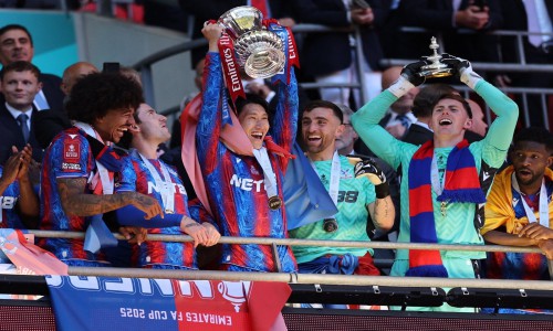 Crystal Palace beat City to win first major title